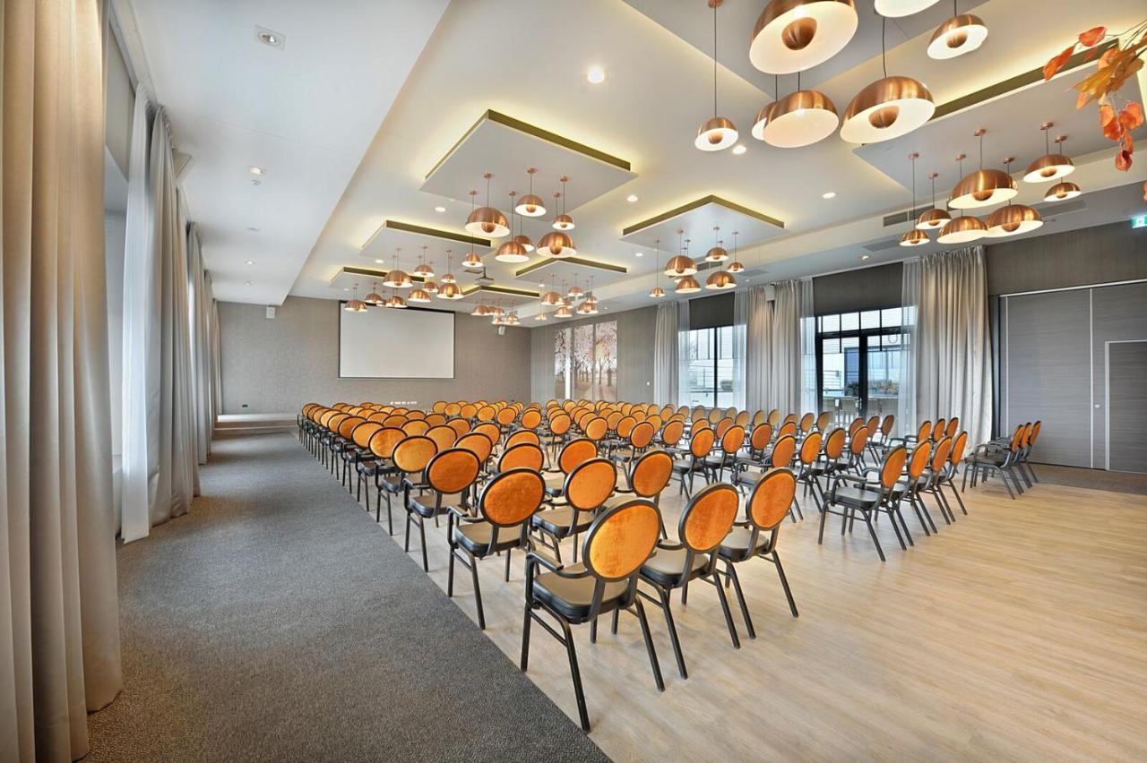 Van Der Valk Hotel ทีล ภายนอก รูปภาพ
